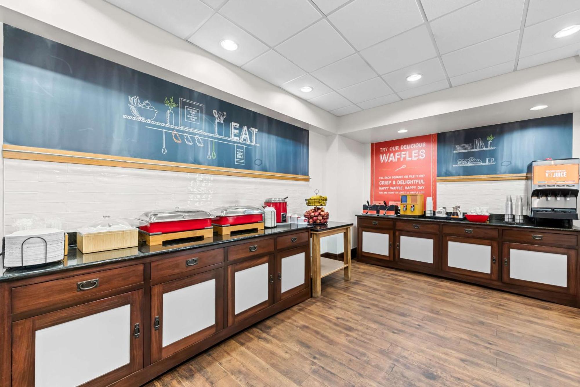 Hampton Inn Chattanooga-North Exterior photo